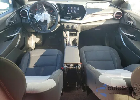 2024 Chevrolet Trax 1Rs z USA, uszkodzony, nr VIN KL77LGE2XRC138677